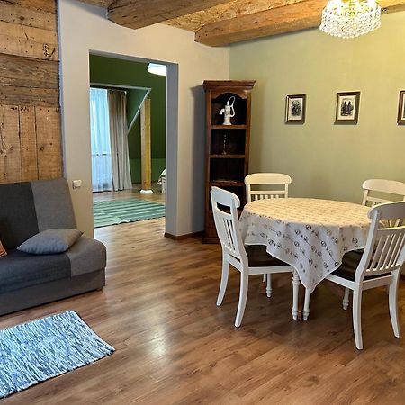 A1 Apartments With Free Parking Рига Екстер'єр фото
