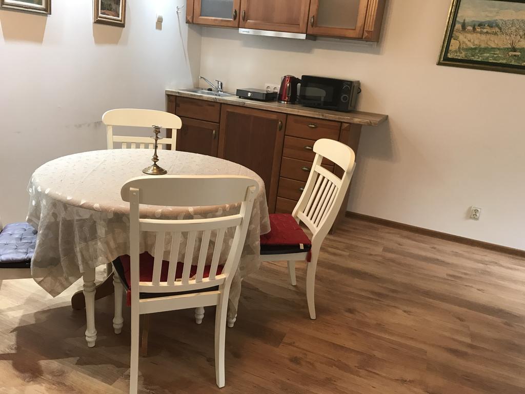 A1 Apartments With Free Parking Рига Екстер'єр фото
